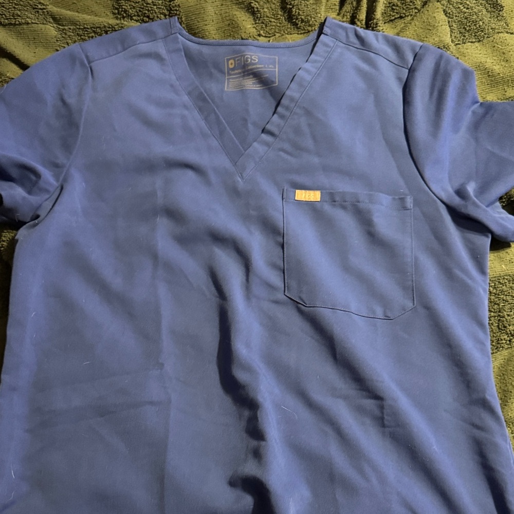 Figs Women’s V-Neck Scrub Top - royal blue